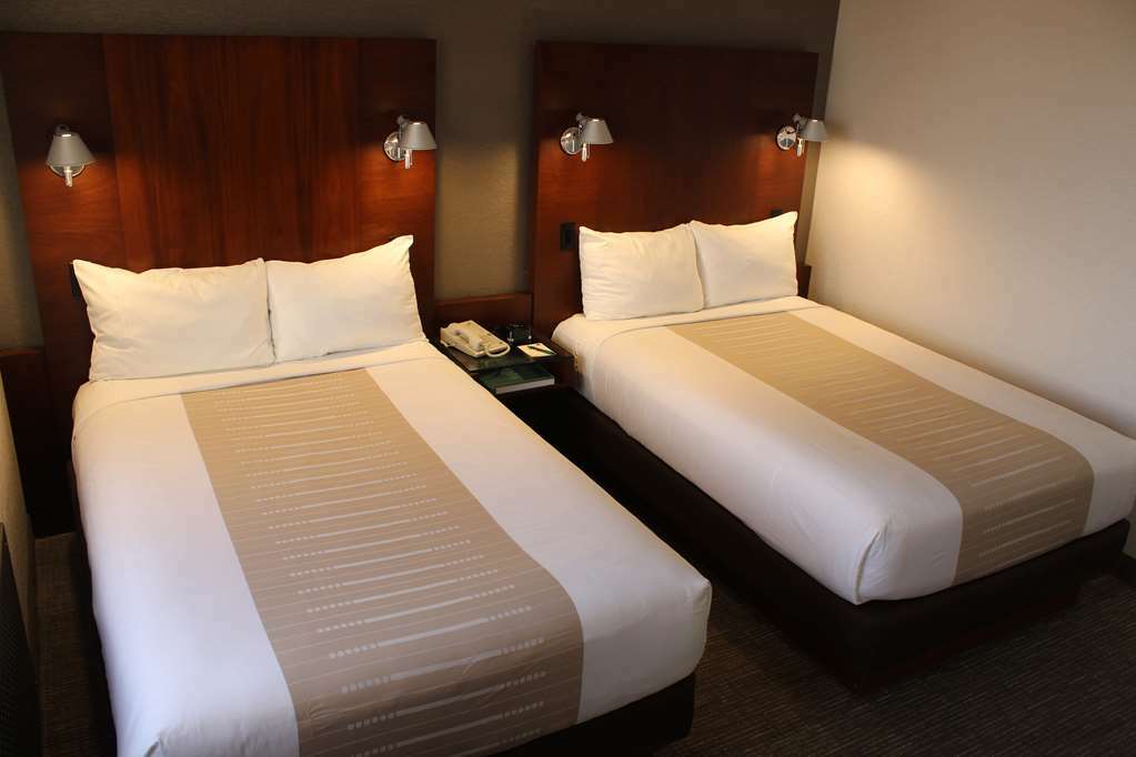 Kellogg Hotel And Conference Center Ист-Лансинг Номер фото